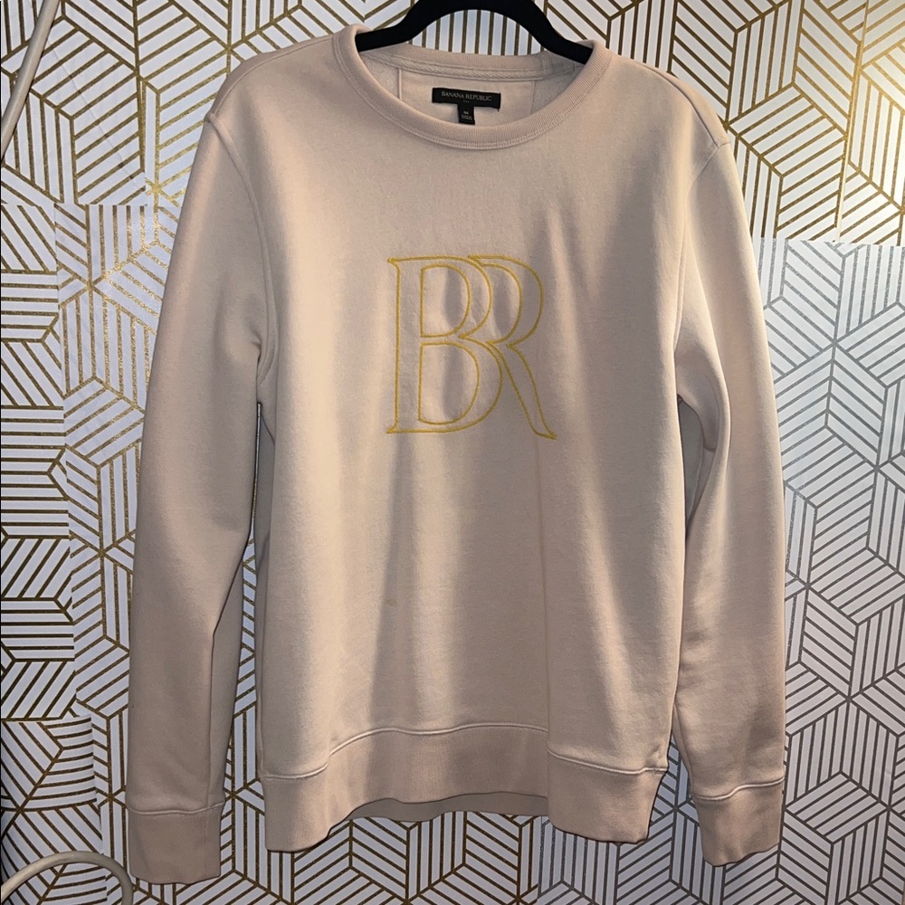 Banana Republic Women's Cream and Gold Logo Sweater